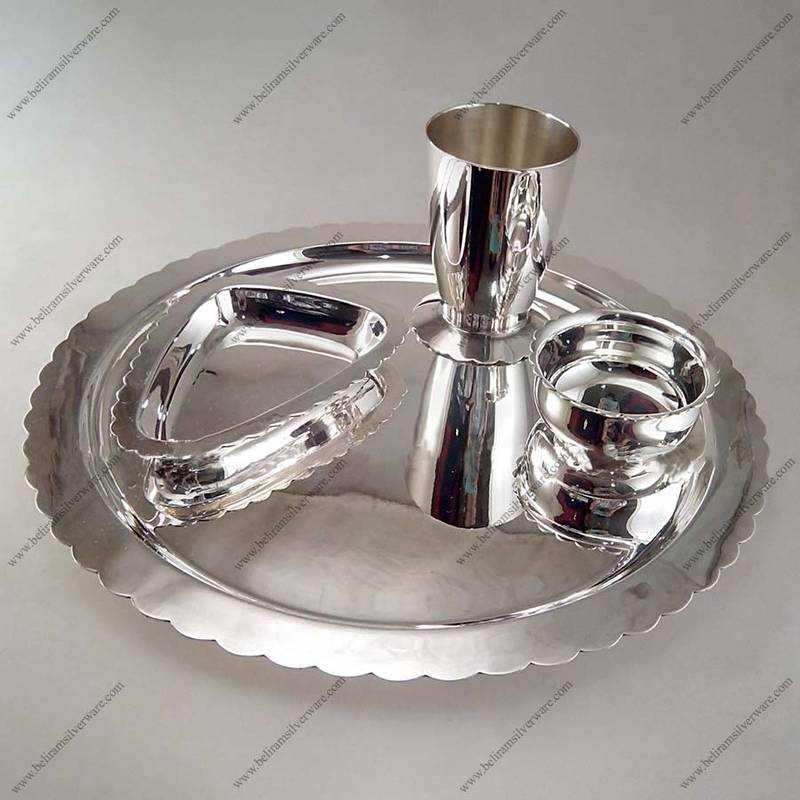 Polished Scalloped Plate with Bowls