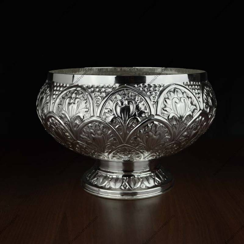 Scalloped Border Nakshi Silver Bowl