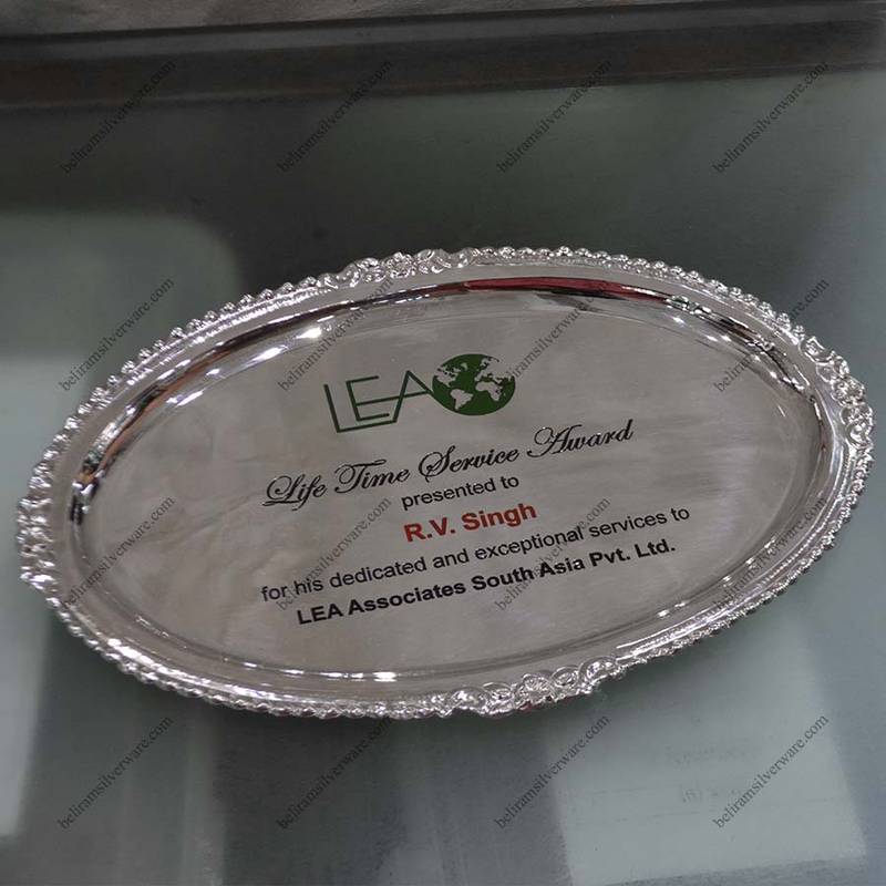 Glossy Textured Silver Momento