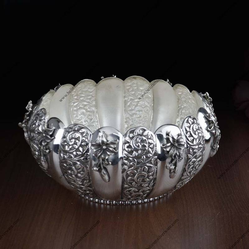 Scalloped Border Nakshi Silver Bowl